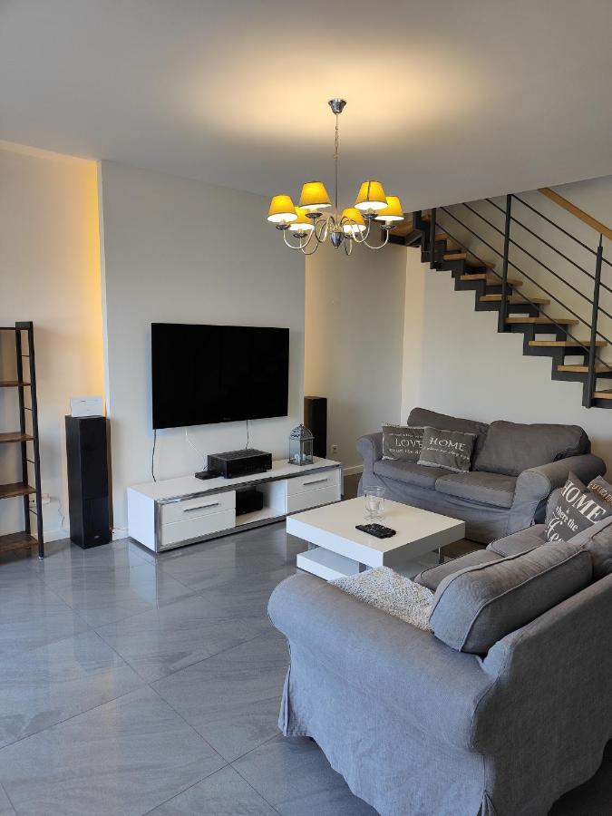 Dom Dabrowka Poznan Apartment Paledzie Luaran gambar